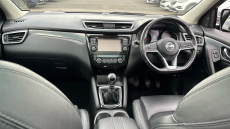 Nissan Qashqai 1.3 DiG-T Tekna 5dr Petrol Hatchback